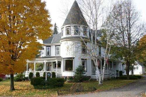 Glynn House Inn - Accommodation - Ashland