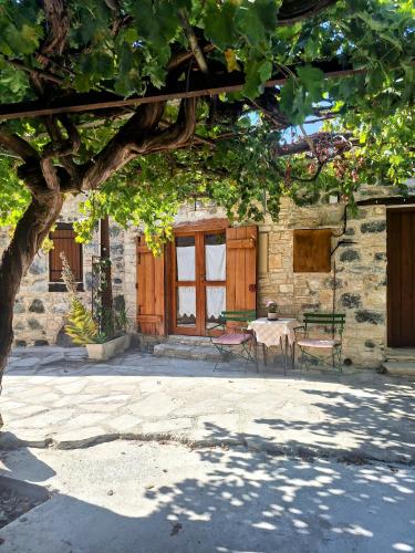 Eleni's Cottage