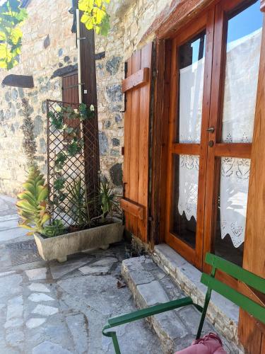 Eleni's Cottage