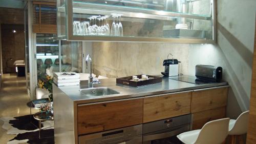 Apartment Barcelona Rentals - Pool Terrace in City Center - image 4