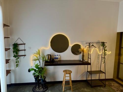 Double Room with Balcony image 7