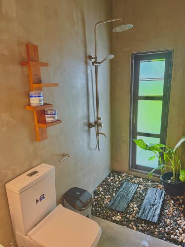 Double Room with Balcony image 6