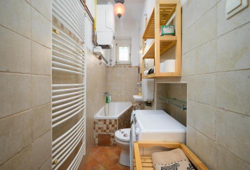 Urban view apartment with free parking, Lublaň (fotografie 6)