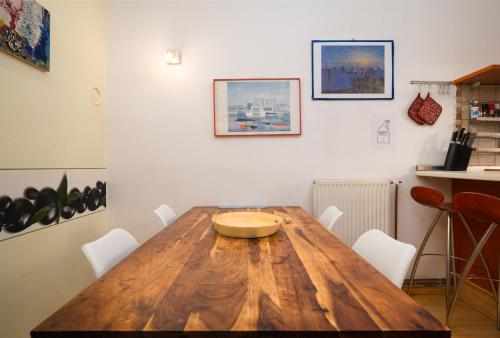 Urban view apartment with free parking, Lublaň (fotografie 7)