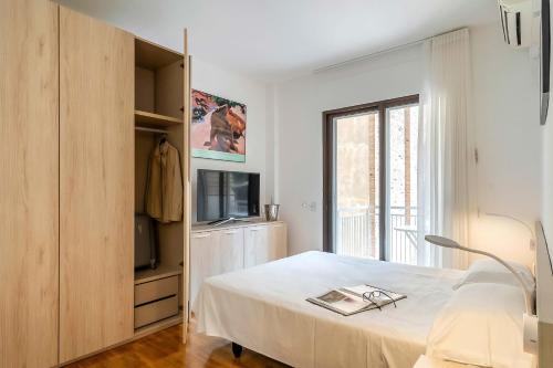 Two-Bedroom Apartment (4 Adults) - Top Floor without Lift image 5