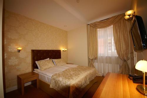 Hotel Kolegiacki - image 12