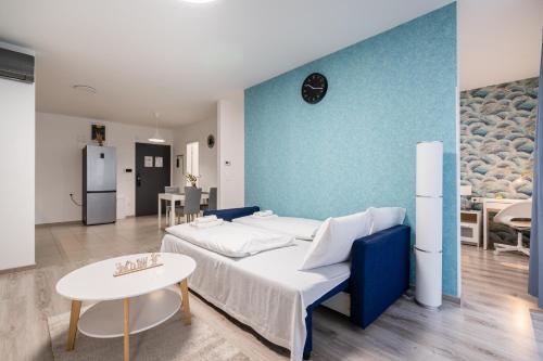Bliss Block Apartment 3