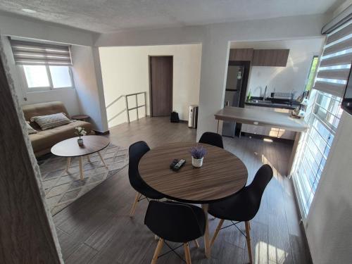 Departamento en Paseos del sol, Zapopan con amplia recamara in Guadalajara, Mexico