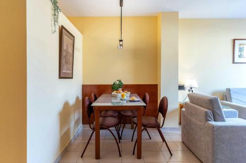 One-Bedroom Apartment with Terrace (2 Adults) image 6