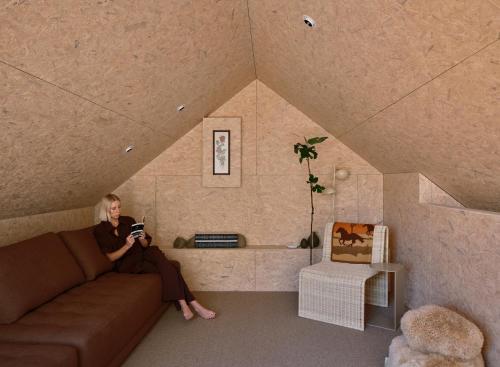 Scout - Luxurious Interiors - Lake Views - Architecturally Designed - image 2