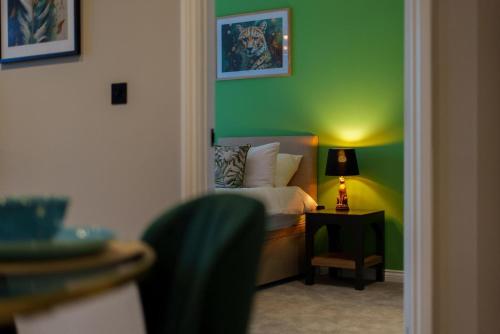 Jungle Luxe Retreat, 2Bed 2Bath Leeds, Center & Stadium, Leeds (Foto 6)