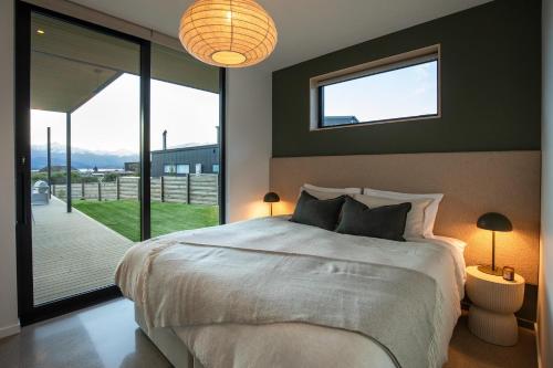 Four-Bedroom Holiday Home image 4