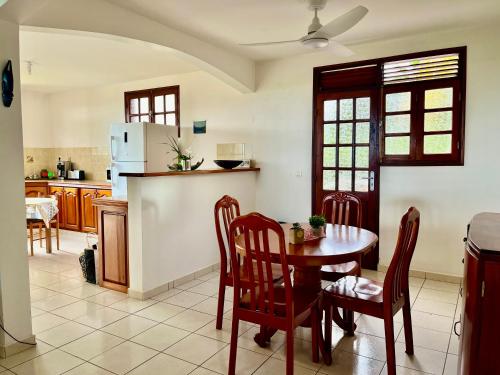 Fasilitas, La maison Durivage vue mer proche plage et centre Sainte Anne in Sainte Anne