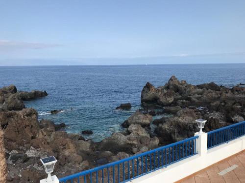 Oceanfront Apt in Private Villa - Next to the Beach, Puerto de Santiago (zdjęcie 7)