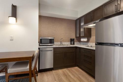 Residence Inn By Marriott Vacaville - image 13