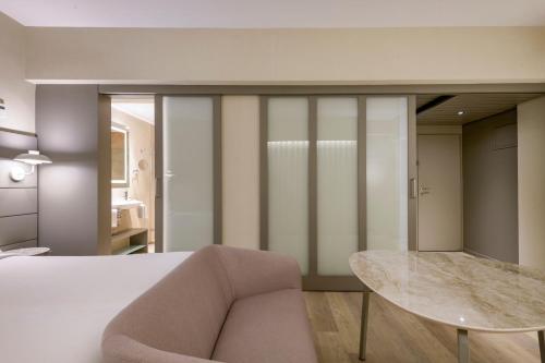 AC Hotel Carlton Madrid - image 6