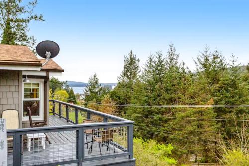 Deer Harbor Cottage & Suites - image 2