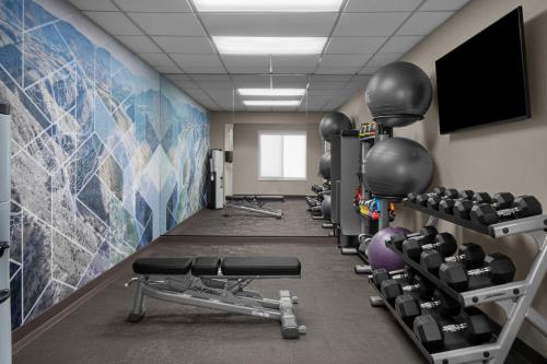 Residence Inn by Marriott Santa Clarita Valencia - image 9