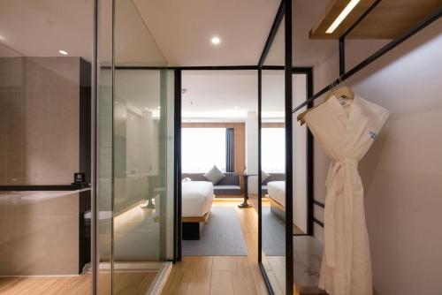 Superior Queen Room room in Fairfield by Marriott Guangzhou Tianhe Park