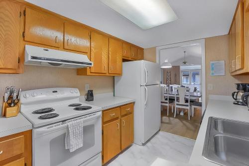 Summer Cottage Unit 1