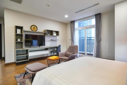 room detail thumbnail 1