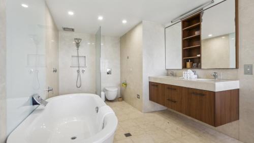 Epic View - Panoramic, Beach, 3Bed 3Bath, Luxe, Sapphire Beach (photo 8)