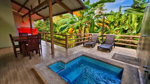 Piscina, Valverde Glamping & Ecolodge in Tortuguero