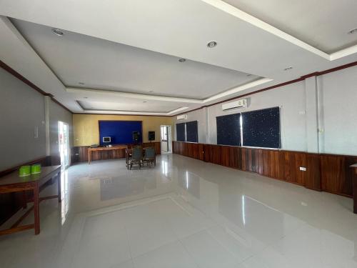 Navy Resort in Takiantia
