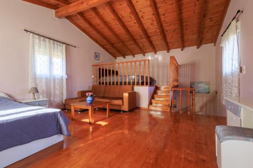 Harmony Country House in Agia Varvara
