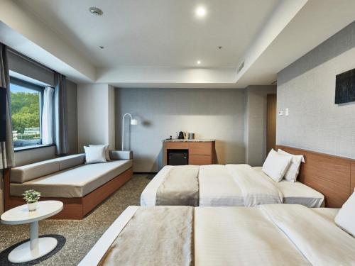 2 double beds, 1 sofa bed