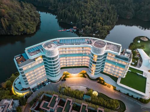 . Lakeview Hotel Yulongwan Kunming