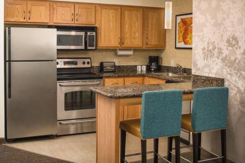 Residence Inn by Marriott Portland North - image 12