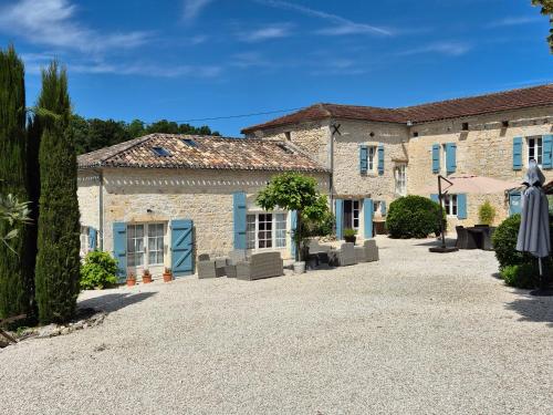 La nouvelle vie en Quercy chambre d'hôte Sainte-Croix