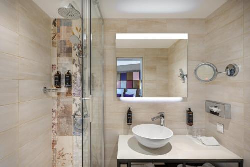 Superior Double Room image 4