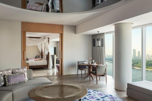 1 queen bed