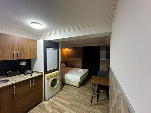 Double Room with Private Bathroom image 7