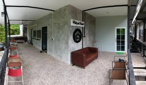 White Jail at Koh Tao Hostel near Jansom Öböl