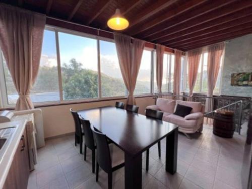 Iekārtas, Finikous Cottage House-Agros in Agros