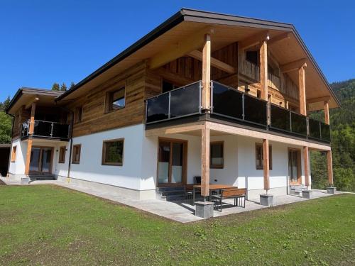 Zirbenchalet am Weissensee in Weissensee, Österreich