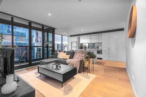 Manhattan Stadium View 3br2ba Free Parking