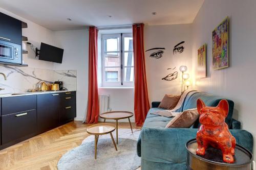212 Suite Louboutin - Superb Apartment in Paris, Paris (photo 7)