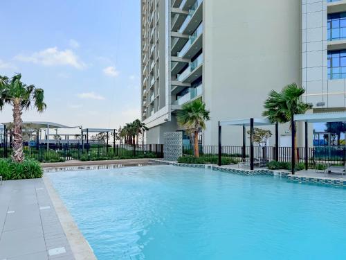 52nd Floor 2br In Aykon City Huge Layout, Dubaj