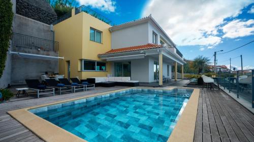 Estrela do Mar - by LovelyStay - Lovely, Sun Filled Villa, Calheta (foto 2)