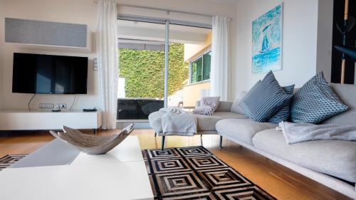 Estrela do Mar - by LovelyStay - Lovely, Sun Filled Villa, Calheta (foto 9)