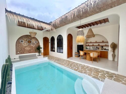 Tujuan Jogja Villas Arjuna With Private Pool near Jogja City Mall