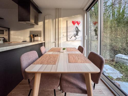 Bel appartement avec terrasse et jardin in 沃勒佩尼