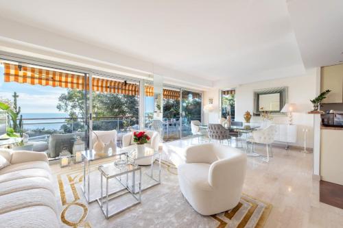 KIKILOUE CANNES FACING THE SEA Terrace Swimming pool & Parking !