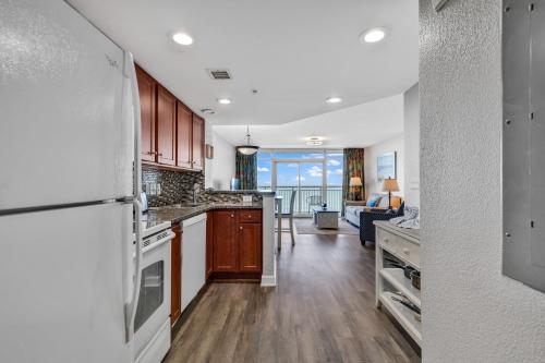 Atlantica Oceanfront Condos - 주방