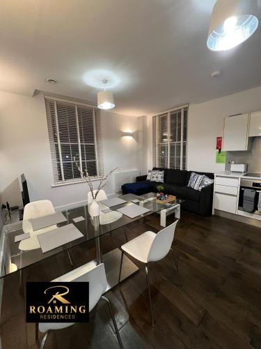 Sleeps 8 - Central - Free Secure Parking - 2 Bath, Reading (fotografie 3)