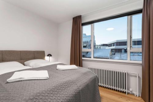 Three Bedroom Apartment on Rainbow Street by Heimaleiga - image 2
